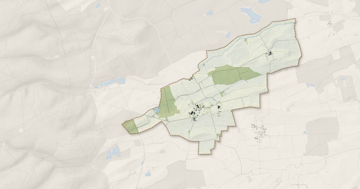 Portrait cartographique de Maucourt-sur-Orne : relief, eau, forêts, bâti et voies, calculés à partir des données de l'IGN