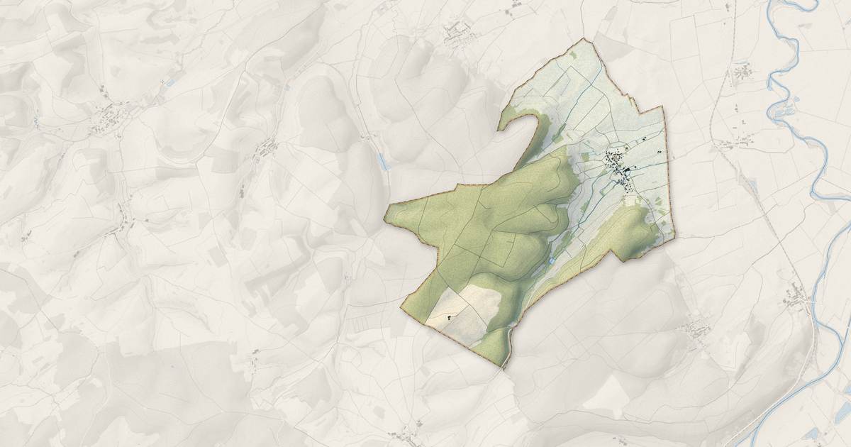 Portrait cartographique de Montigny-devant-Sassey : relief, eau, forêts, bâti et voies, calculés à partir des données de l'IGN
