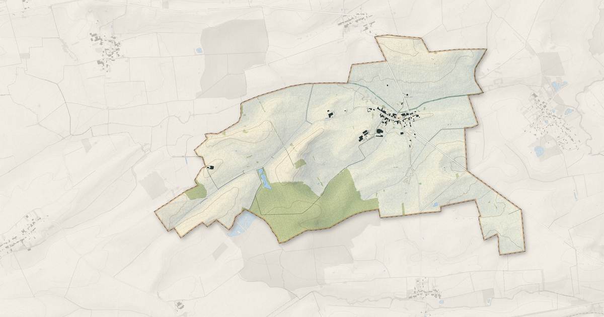 Portrait cartographique de Morgemoulin : relief, eau, forêts, bâti et voies, calculés à partir des données de l'IGN