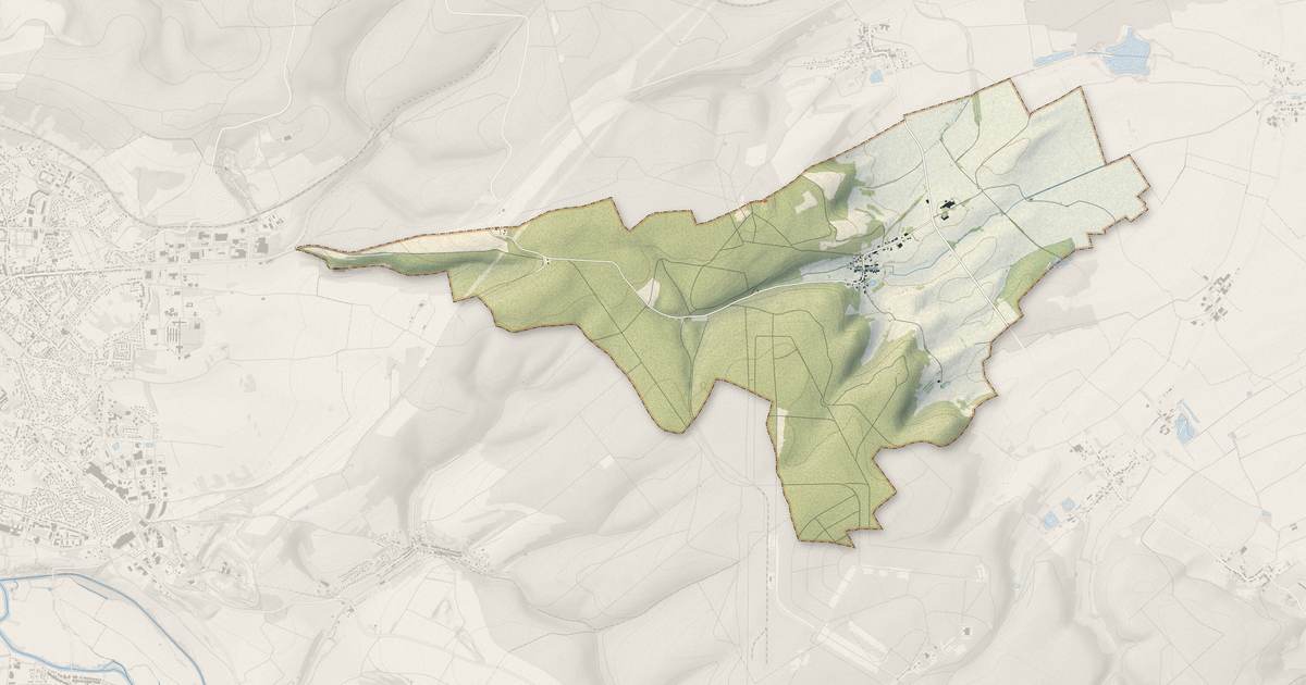 Portrait cartographique de Moulainville : relief, eau, forêts, bâti et voies, calculés à partir des données de l'IGN