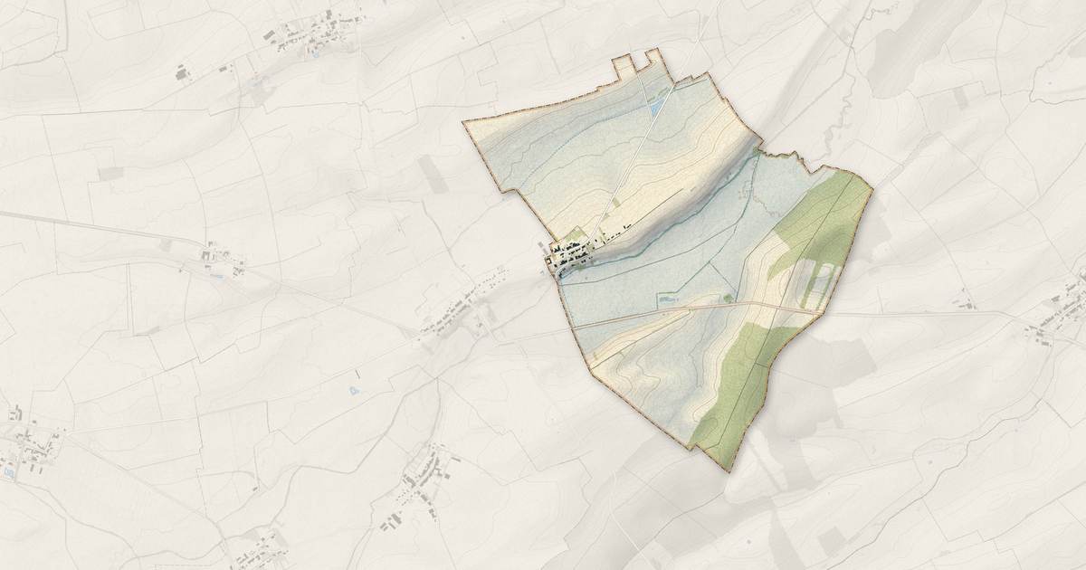 Portrait cartographique de Moulotte : relief, eau, forêts, bâti et voies, calculés à partir des données de l'IGN