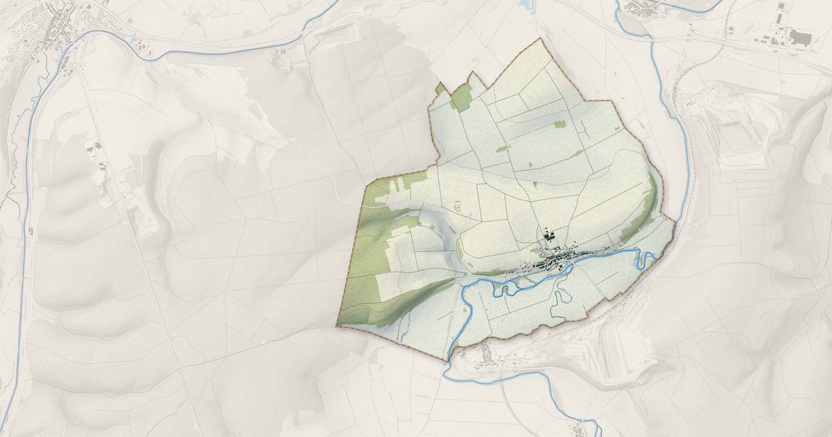 Portrait cartographique de Ourches-sur-Meuse : relief, eau, forêts, bâti et voies, calculés à partir des données de l'IGN
