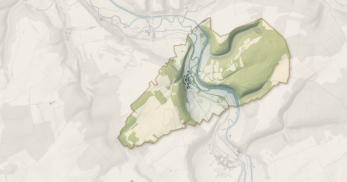 Portrait cartographique de Saint-Amand-sur-Ornain : relief, eau, forêts, bâti et voies, calculés à partir des données de l'IGN