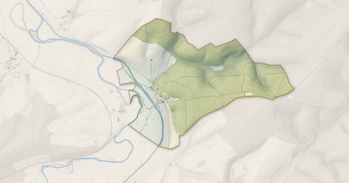 Portrait cartographique de Samogneux : relief, eau, forêts, bâti et voies, calculés à partir des données de l'IGN