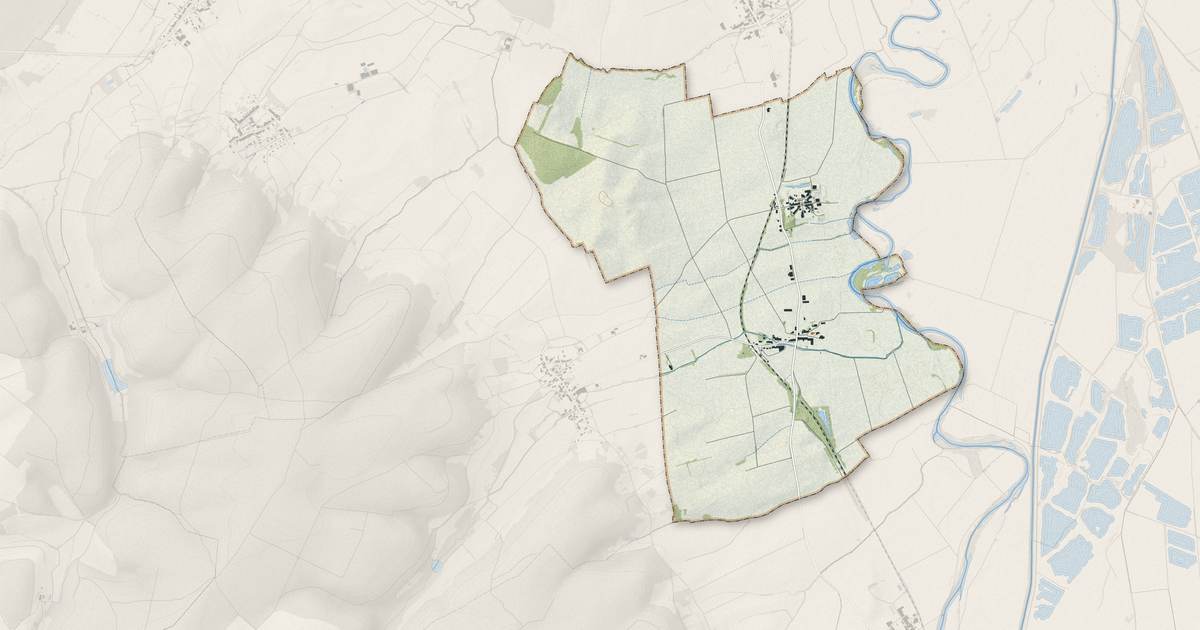 Portrait cartographique de Saulmory-Villefranche : relief, eau, forêts, bâti et voies, calculés à partir des données de l'IGN