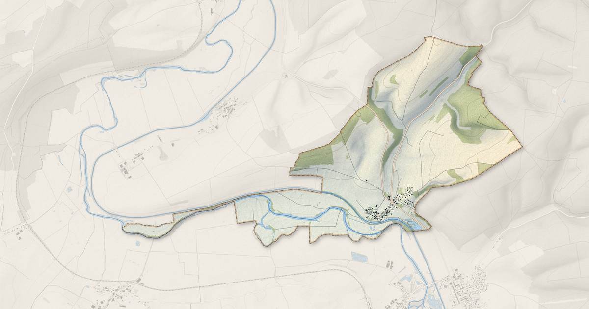 Portrait cartographique de Vacherauville : relief, eau, forêts, bâti et voies, calculés à partir des données de l'IGN