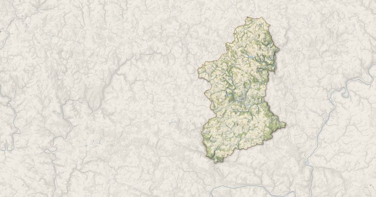 Portrait cartographique de Bubry : relief, eau, forêts, bâti et voies, calculés à partir des données de l'IGN