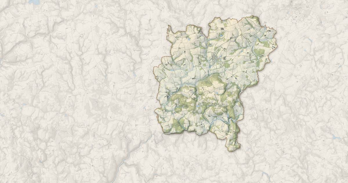 Portrait cartographique de Lignol : relief, eau, forêts, bâti et voies, calculés à partir des données de l'IGN