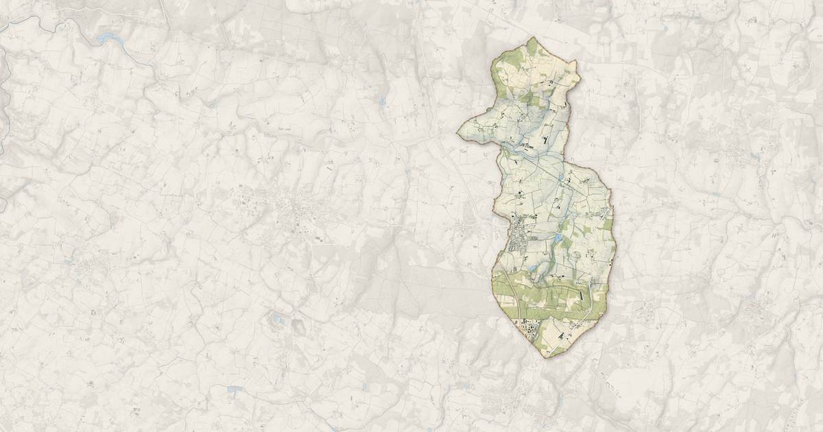 Portrait cartographique de Locqueltas : relief, eau, forêts, bâti et voies, calculés à partir des données de l'IGN