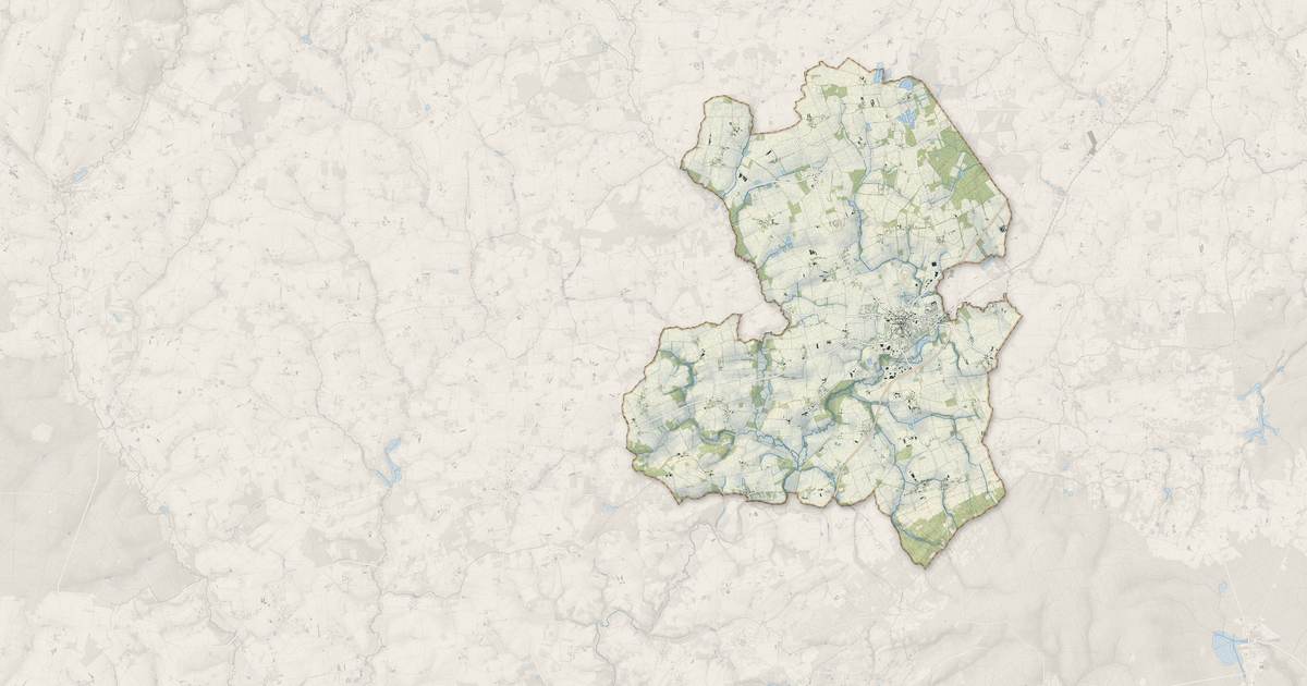 Portrait cartographique de Mauron : relief, eau, forêts, bâti et voies, calculés à partir des données de l'IGN