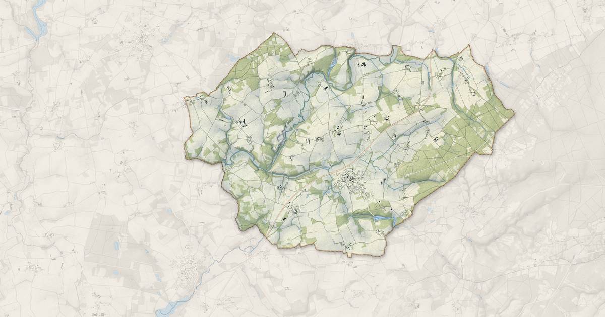 Portrait cartographique de Néant-sur-Yvel : relief, eau, forêts, bâti et voies, calculés à partir des données de l'IGN