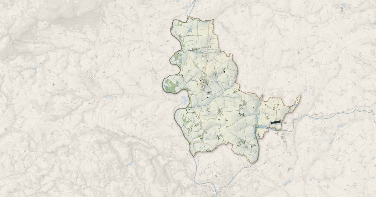 Portrait cartographique de Neulliac : relief, eau, forêts, bâti et voies, calculés à partir des données de l'IGN