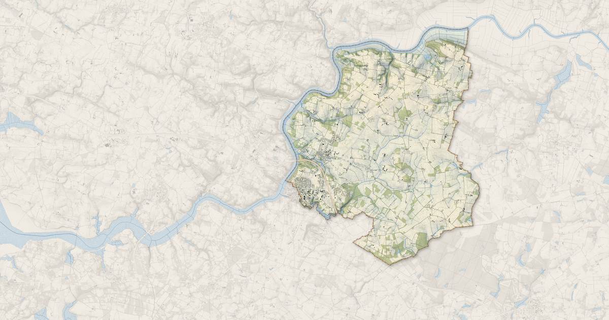 Portrait cartographique de Nivillac : relief, eau, forêts, bâti et voies, calculés à partir des données de l'IGN