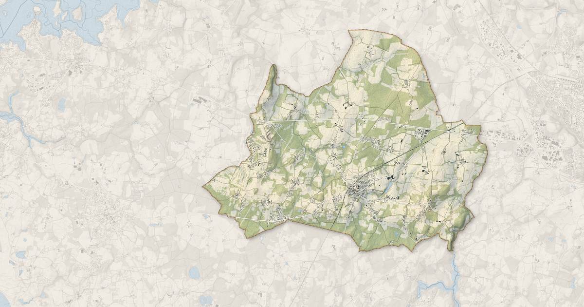 Portrait cartographique de Ploemel : relief, eau, forêts, bâti et voies, calculés à partir des données de l'IGN