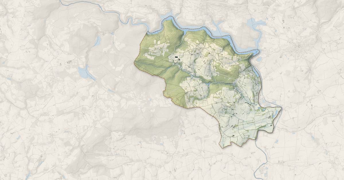 Portrait cartographique de Saint-Aignan : relief, eau, forêts, bâti et voies, calculés à partir des données de l'IGN