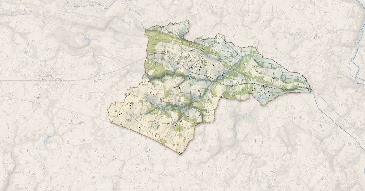 Portrait cartographique de Saint-Jacut-les-Pins : relief, eau, forêts, bâti et voies, calculés à partir des données de l'IGN