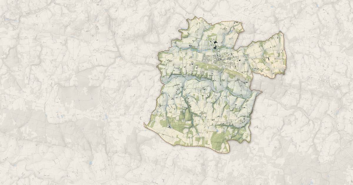 Portrait cartographique de Saint-Jean-Brévelay : relief, eau, forêts, bâti et voies, calculés à partir des données de l'IGN