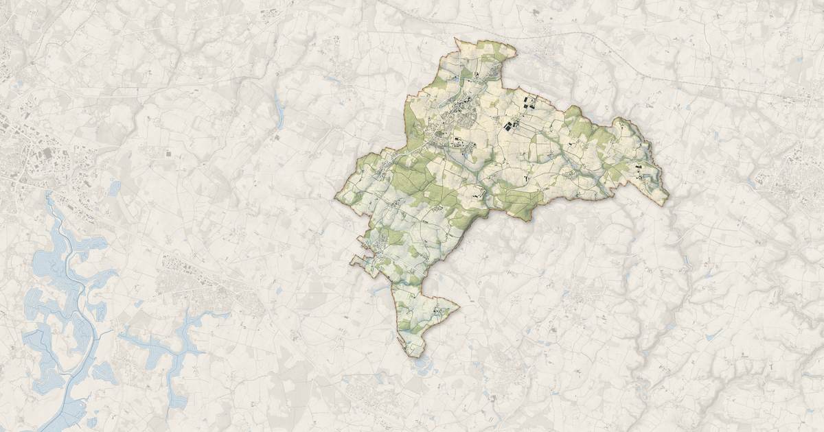 Portrait cartographique de Sulniac : relief, eau, forêts, bâti et voies, calculés à partir des données de l'IGN