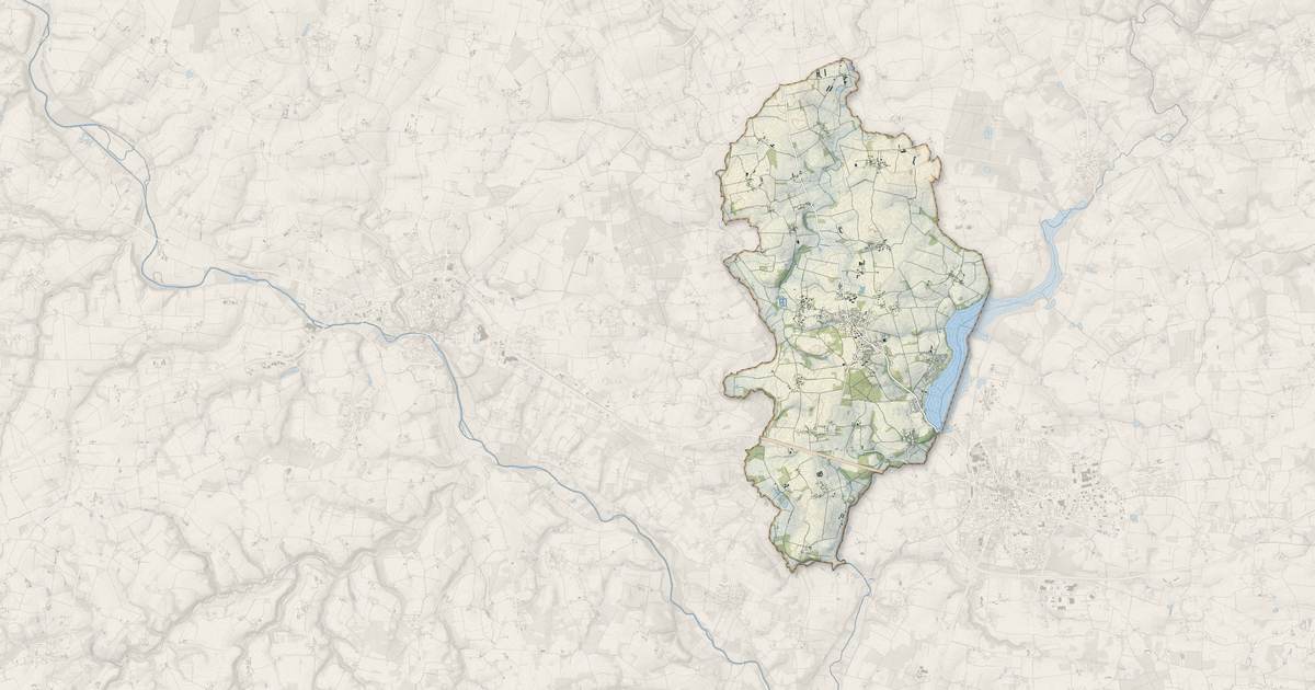Portrait cartographique de Taupont : relief, eau, forêts, bâti et voies, calculés à partir des données de l'IGN
