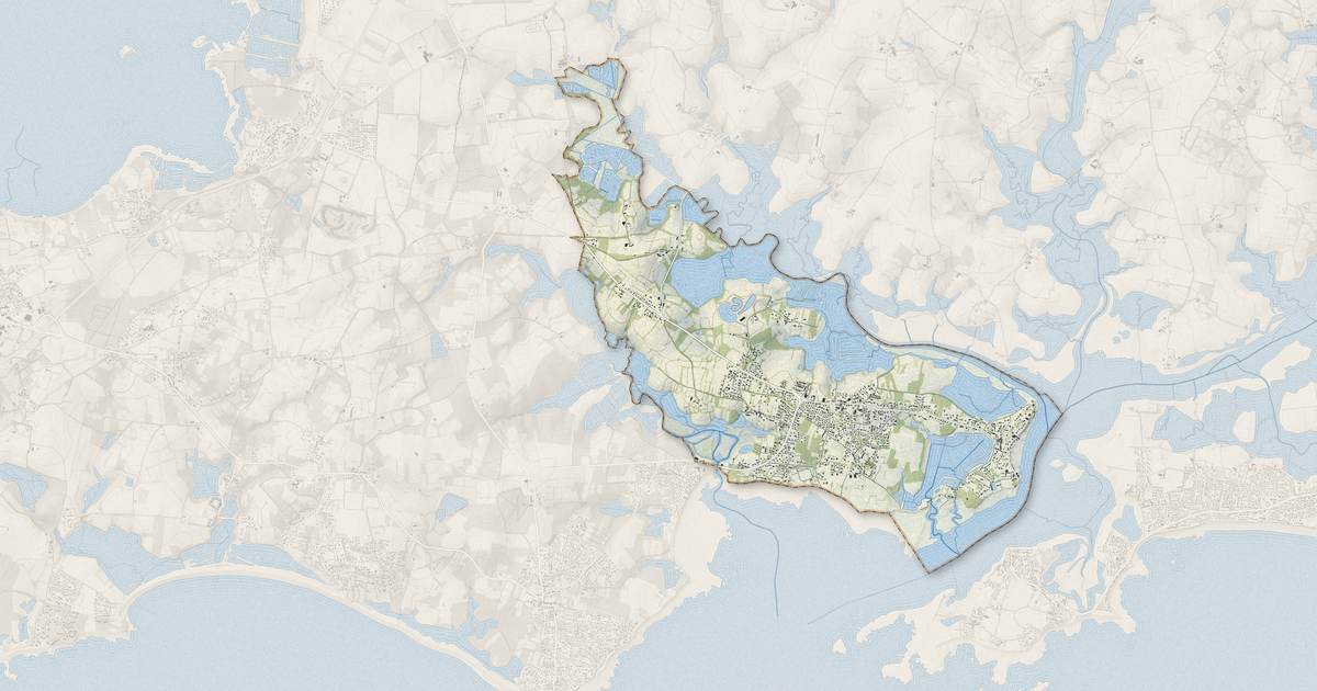 Portrait cartographique de Le Tour-du-Parc : relief, eau, forêts, bâti et voies, calculés à partir des données de l'IGN