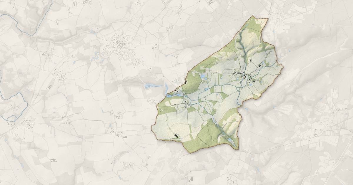 Portrait cartographique de Tréhorenteuc : relief, eau, forêts, bâti et voies, calculés à partir des données de l'IGN