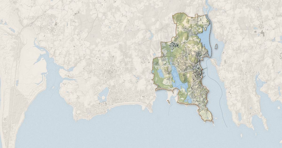 Portrait cartographique de La Trinité-sur-Mer : relief, eau, forêts, bâti et voies, calculés à partir des données de l'IGN