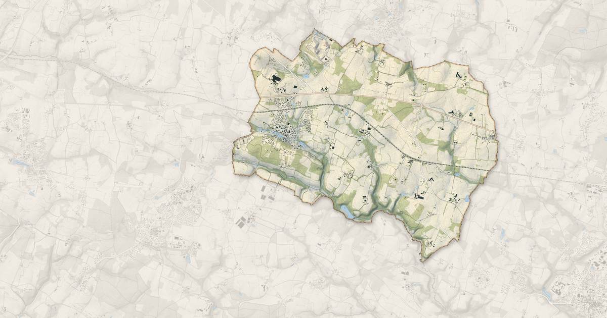 Portrait cartographique de La Vraie-Croix : relief, eau, forêts, bâti et voies, calculés à partir des données de l'IGN