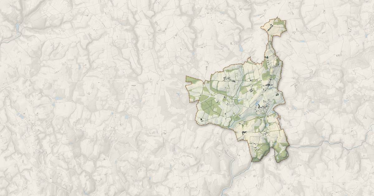 Portrait cartographique de Kernascléden : relief, eau, forêts, bâti et voies, calculés à partir des données de l'IGN