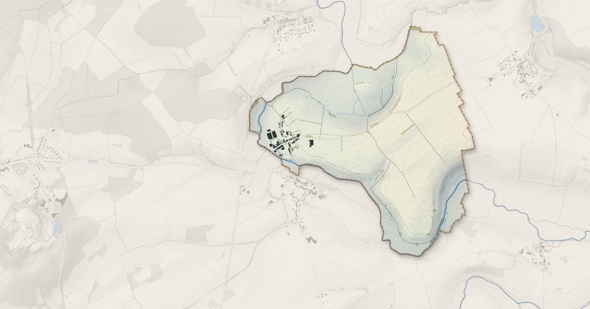 Portrait cartographique de Ajoncourt : relief, eau, forêts, bâti et voies, calculés à partir des données de l'IGN