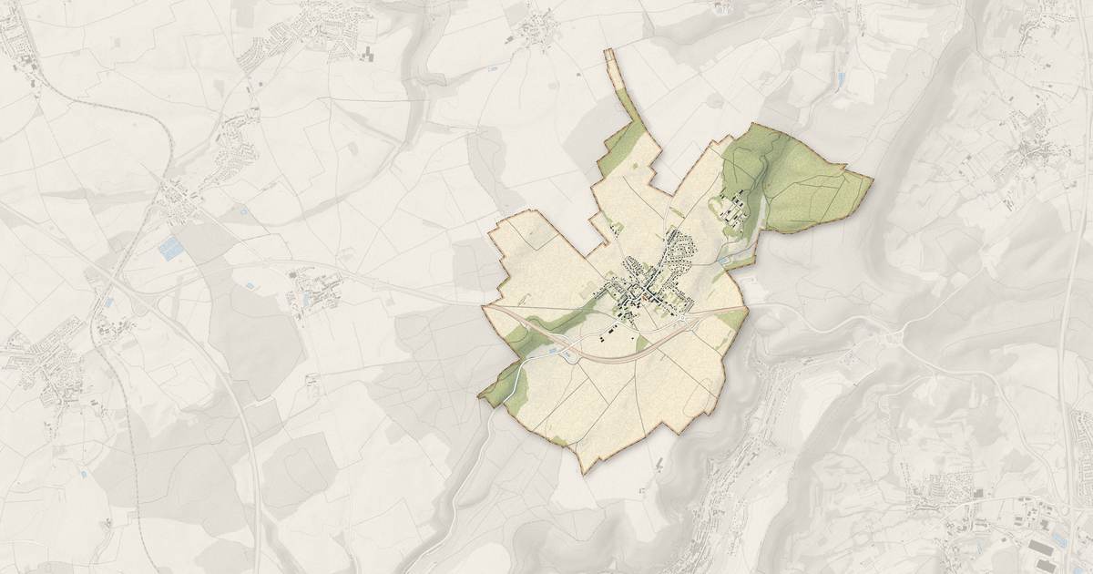 Portrait cartographique de Angevillers : relief, eau, forêts, bâti et voies, calculés à partir des données de l'IGN