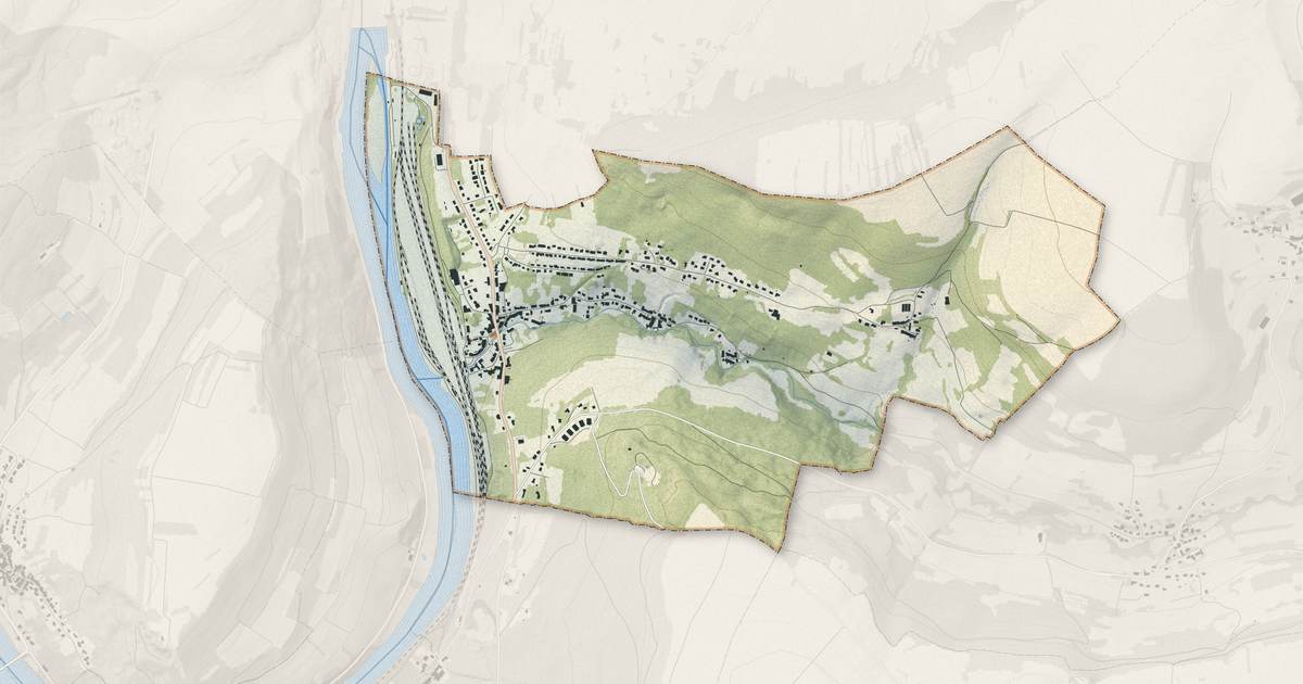 Portrait cartographique de Apach : relief, eau, forêts, bâti et voies, calculés à partir des données de l'IGN