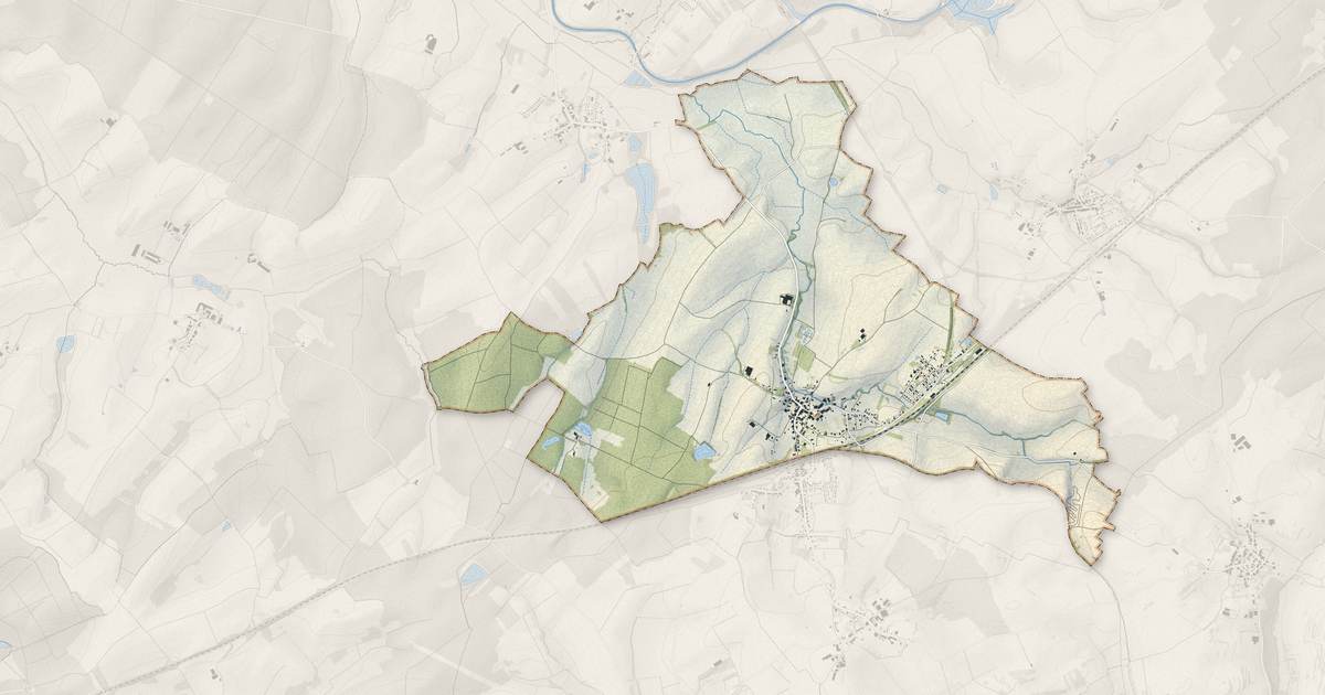 Portrait cartographique de Avricourt : relief, eau, forêts, bâti et voies, calculés à partir des données de l'IGN