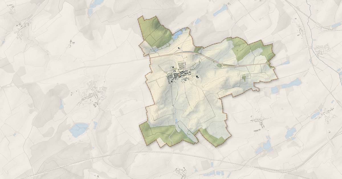 Portrait cartographique de Béchy : relief, eau, forêts, bâti et voies, calculés à partir des données de l'IGN