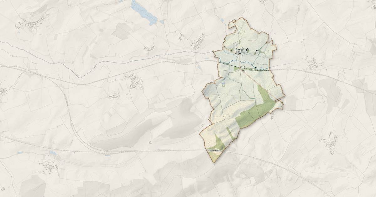 Portrait cartographique de Brulange : relief, eau, forêts, bâti et voies, calculés à partir des données de l'IGN