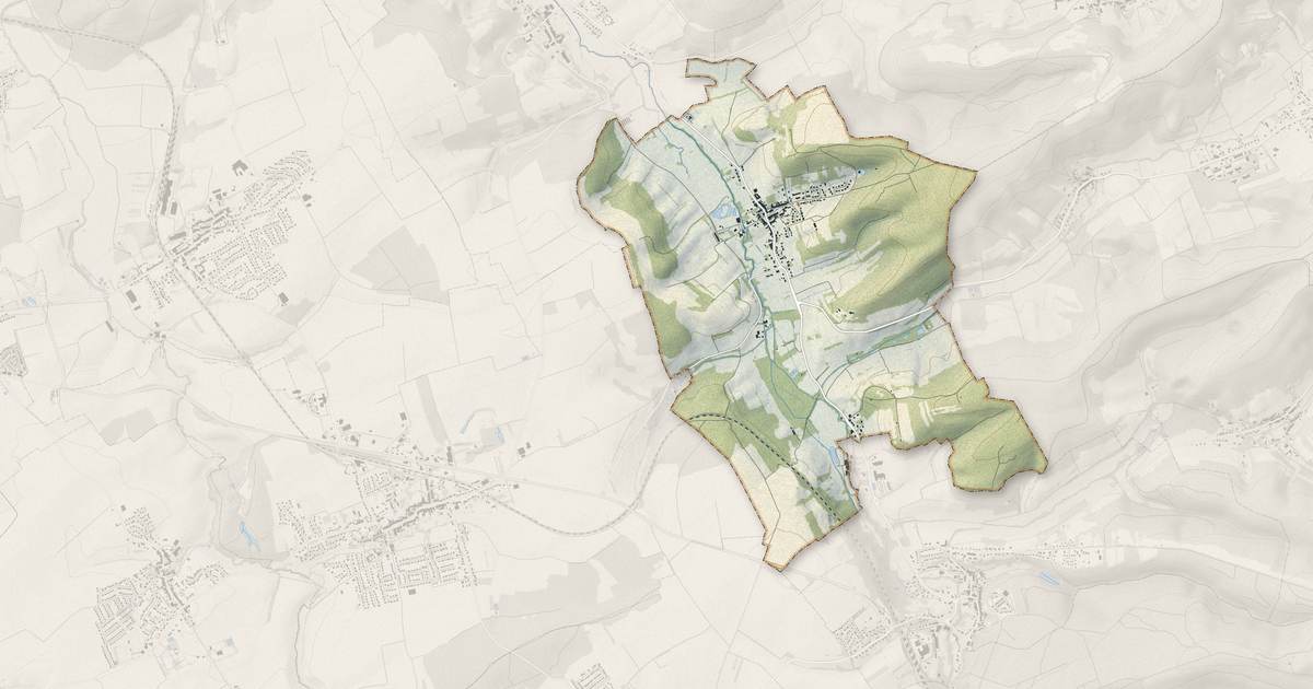 Portrait cartographique de Buding : relief, eau, forêts, bâti et voies, calculés à partir des données de l'IGN