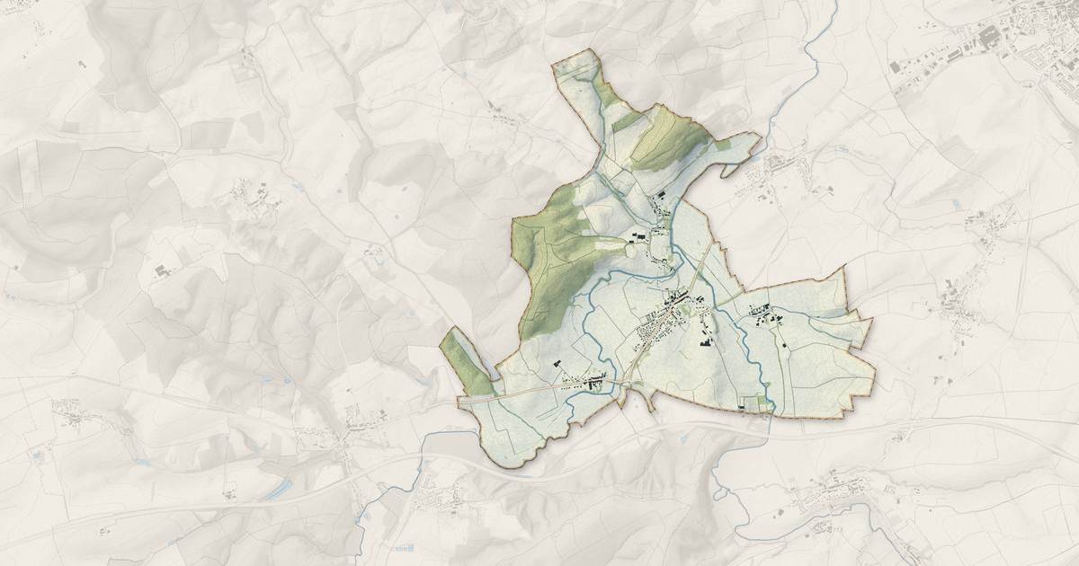Portrait cartographique de Condé-Northen : relief, eau, forêts, bâti et voies, calculés à partir des données de l'IGN