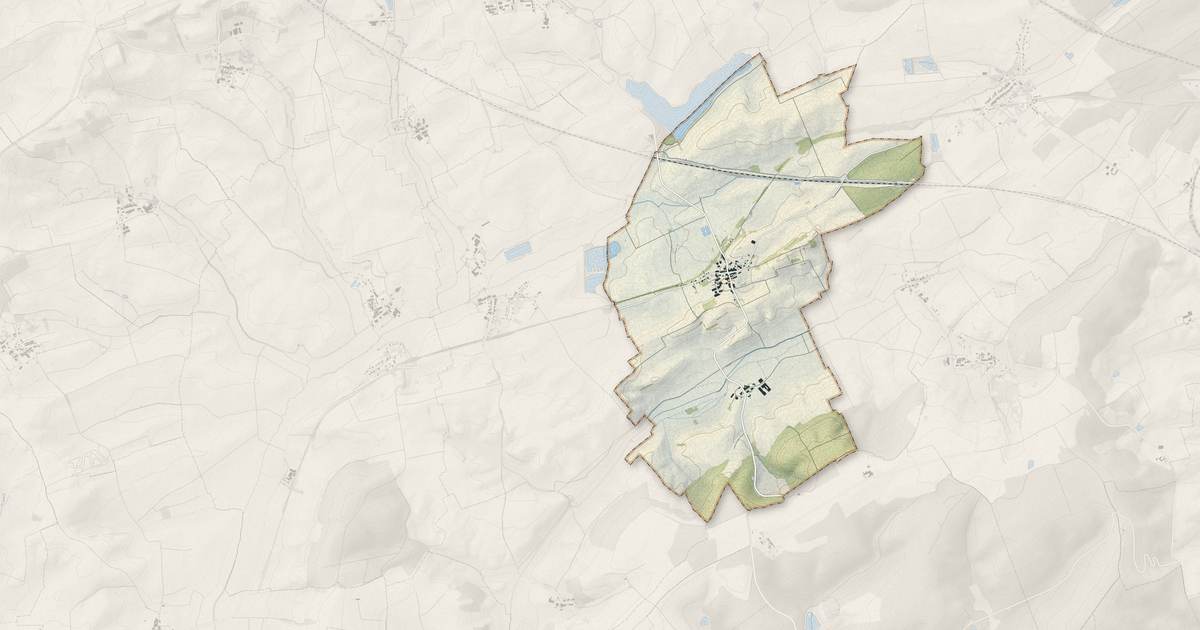 Portrait cartographique de Conthil : relief, eau, forêts, bâti et voies, calculés à partir des données de l'IGN