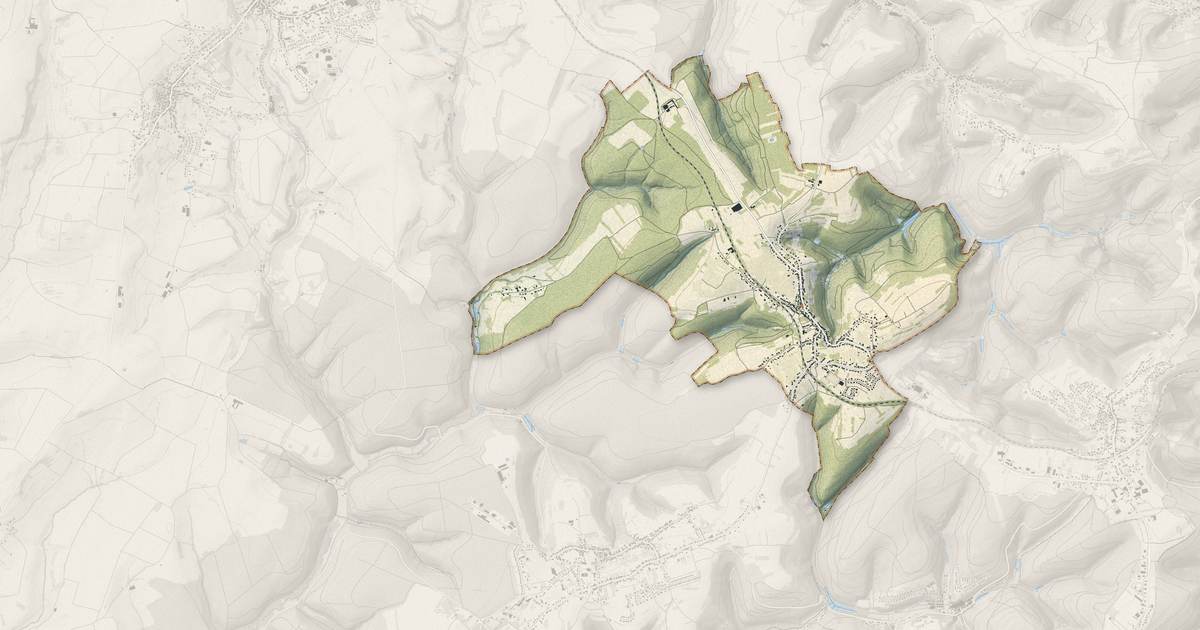 Portrait cartographique de Enchenberg : relief, eau, forêts, bâti et voies, calculés à partir des données de l'IGN