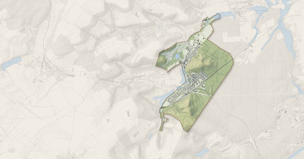 Portrait cartographique de Falck : relief, eau, forêts, bâti et voies, calculés à partir des données de l'IGN