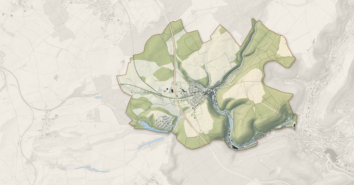Portrait cartographique de Fontoy : relief, eau, forêts, bâti et voies, calculés à partir des données de l'IGN