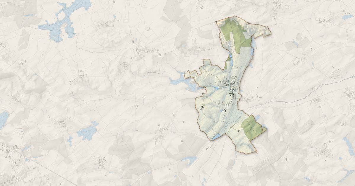 Portrait cartographique de Francaltroff : relief, eau, forêts, bâti et voies, calculés à partir des données de l'IGN