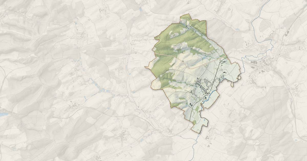Portrait cartographique de Freistroff : relief, eau, forêts, bâti et voies, calculés à partir des données de l'IGN