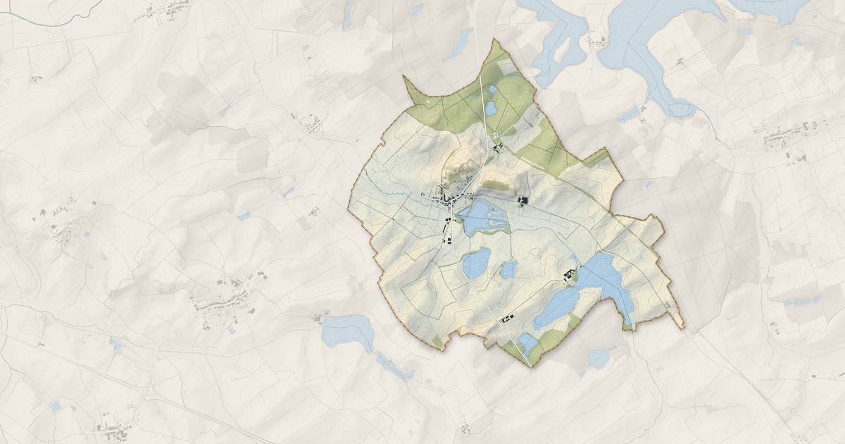 Portrait cartographique de Gelucourt : relief, eau, forêts, bâti et voies, calculés à partir des données de l'IGN