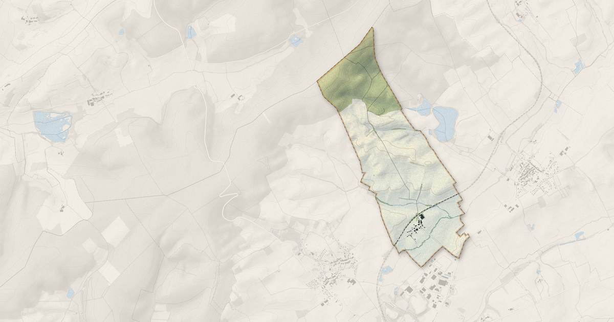 Portrait cartographique de Guébestroff : relief, eau, forêts, bâti et voies, calculés à partir des données de l'IGN