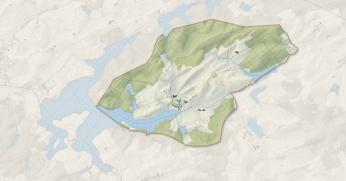 Portrait cartographique de Guermange : relief, eau, forêts, bâti et voies, calculés à partir des données de l'IGN