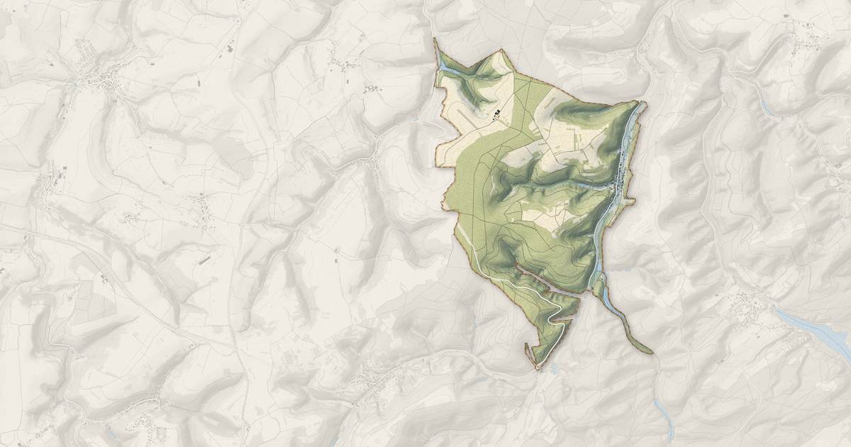Portrait cartographique de Hanviller : relief, eau, forêts, bâti et voies, calculés à partir des données de l'IGN
