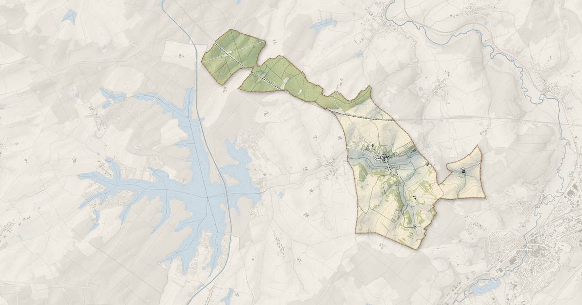 Portrait cartographique de Haut-Clocher : relief, eau, forêts, bâti et voies, calculés à partir des données de l'IGN