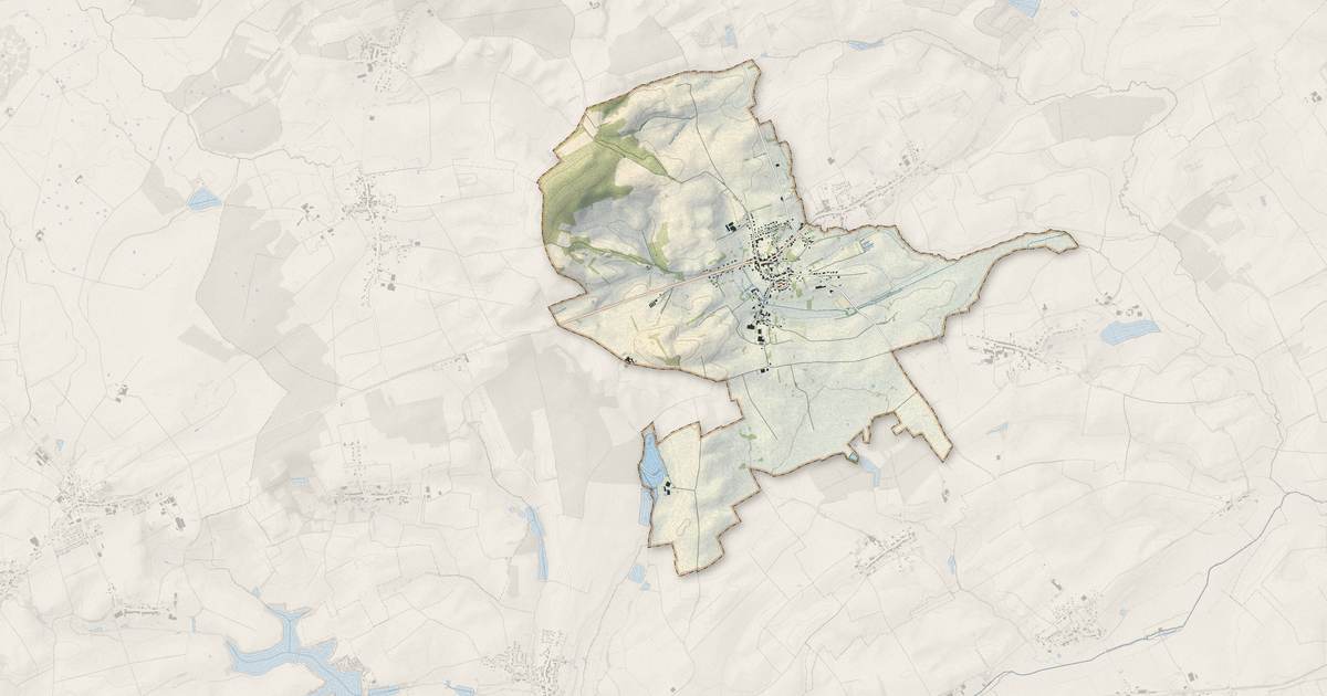 Portrait cartographique de Hellimer : relief, eau, forêts, bâti et voies, calculés à partir des données de l'IGN