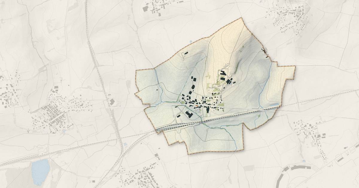 Portrait cartographique de Hérange : relief, eau, forêts, bâti et voies, calculés à partir des données de l'IGN