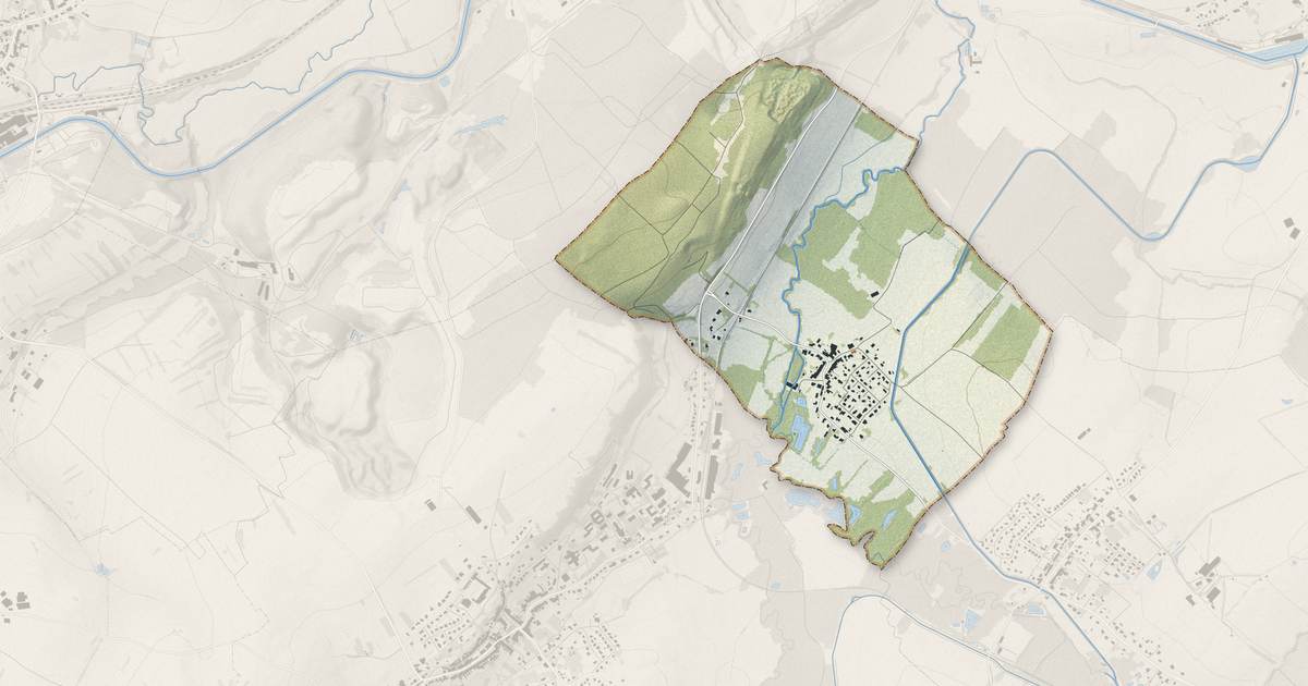 Portrait cartographique de Hermelange : relief, eau, forêts, bâti et voies, calculés à partir des données de l'IGN